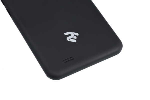 Смартфон 2E E500A DualSim Black