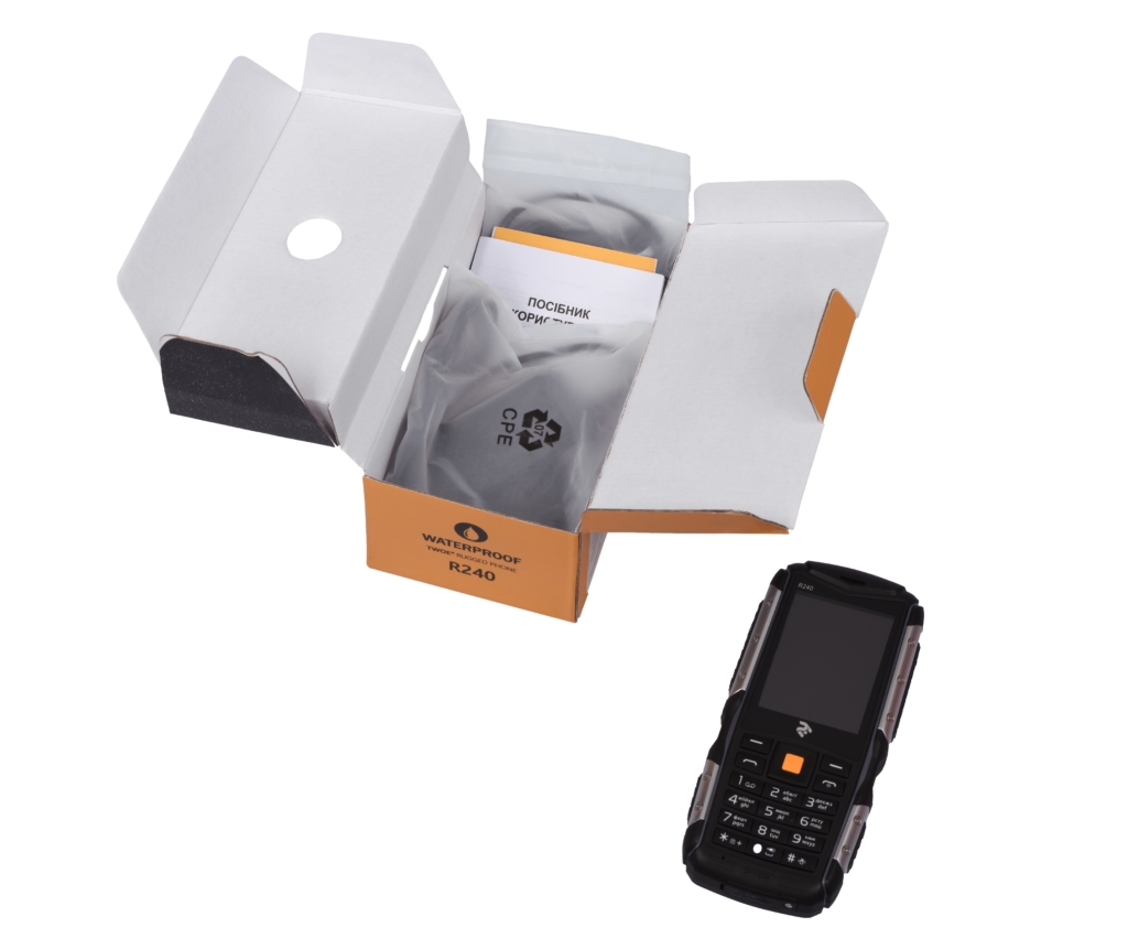 Мобильный телефон 2E R240 DualSim Black