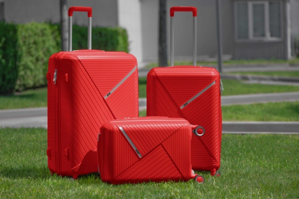 2E Plastic Suitcase, SIGMA, S, 4 Wheels, Red