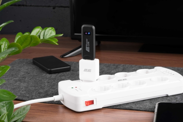 Мобильный 4G Wi-Fi маршрутизатор 2E PowerLink (MiFi 1) USB, LTE, 1x2FF SIM, WiFi 2.4GHz Black