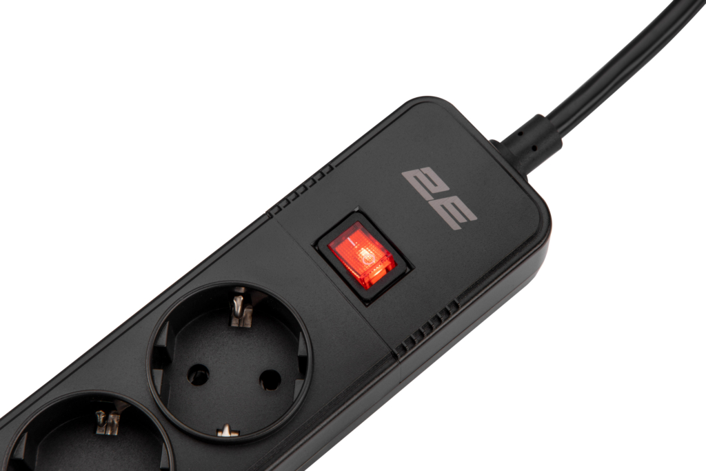 Удлинитель-фильтр сетевой 2E 5xТип F, 3×1.5мм кв, 16A, 3xUSB-A,с защитой от перенапряжения, 2м, чёрный