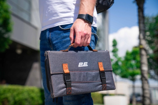 2E portable solar panel, 36 W, USB-С 20W, USB-A 18W