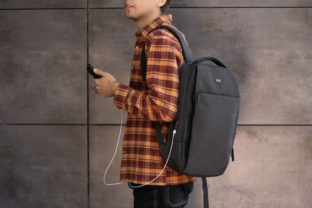 2E Backpack, Melange 16″, Black