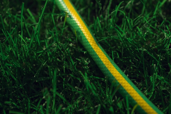 Шланг садовый 2Е AquaFlex Green 1/2″ 20м 3 слоя 10бар -5+50°C