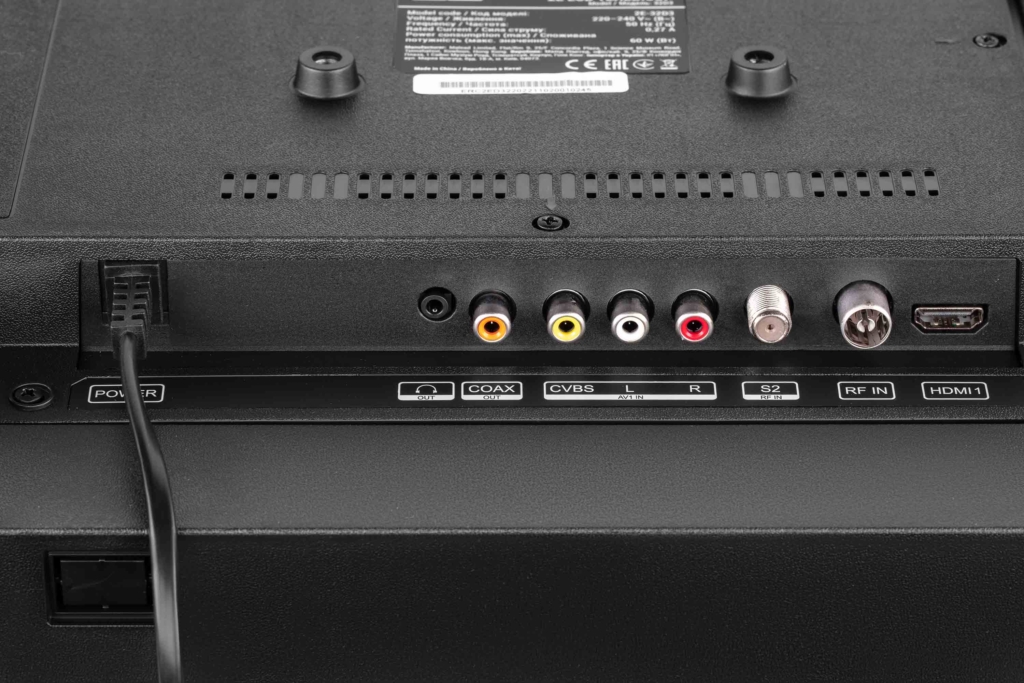 Телевизор 32″ 2E LED HD 60Hz Black