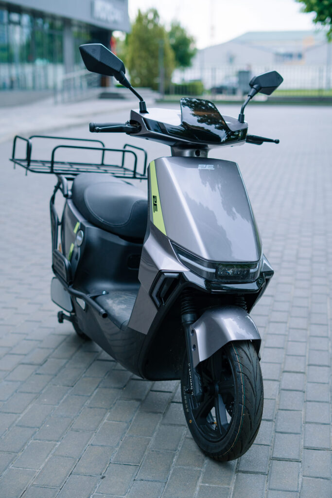Electric scooter 2E S70, grey