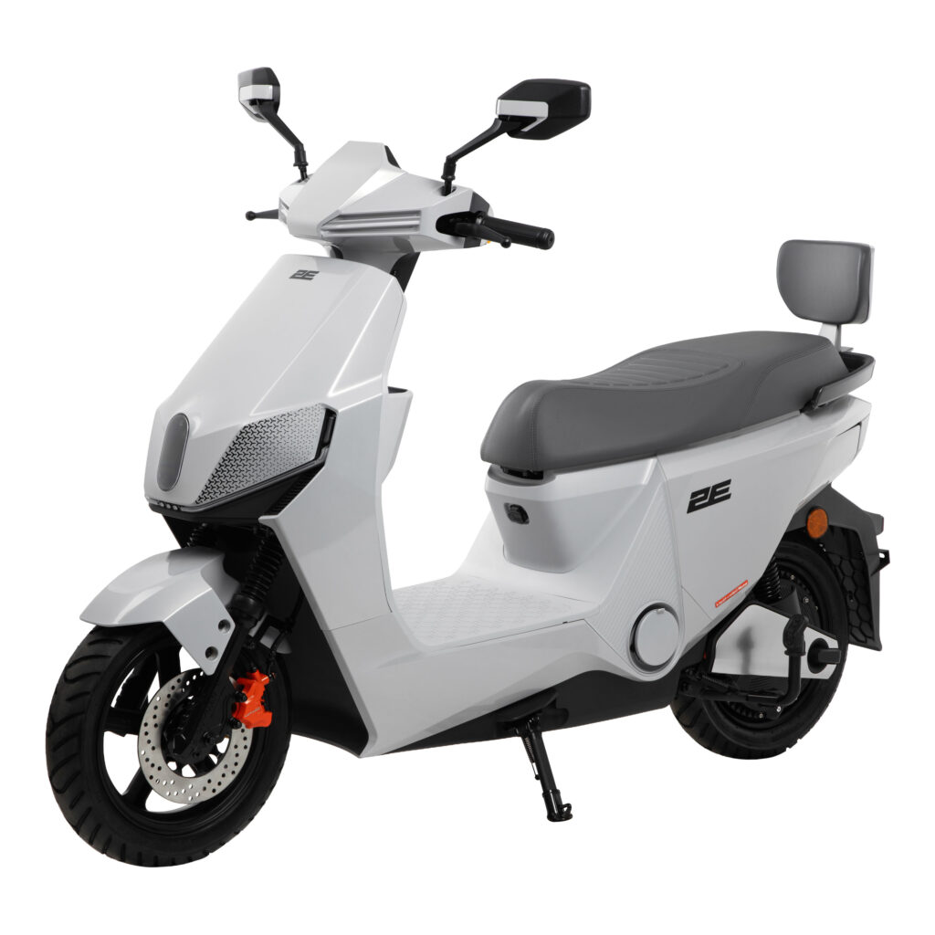 Electric scooter  2E S90, white