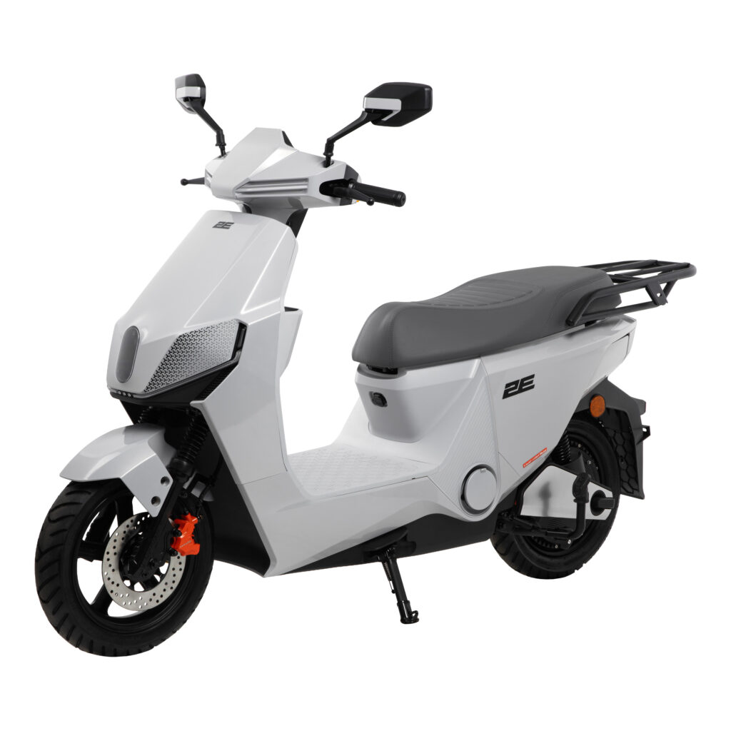 Electric scooter  2E S90, white