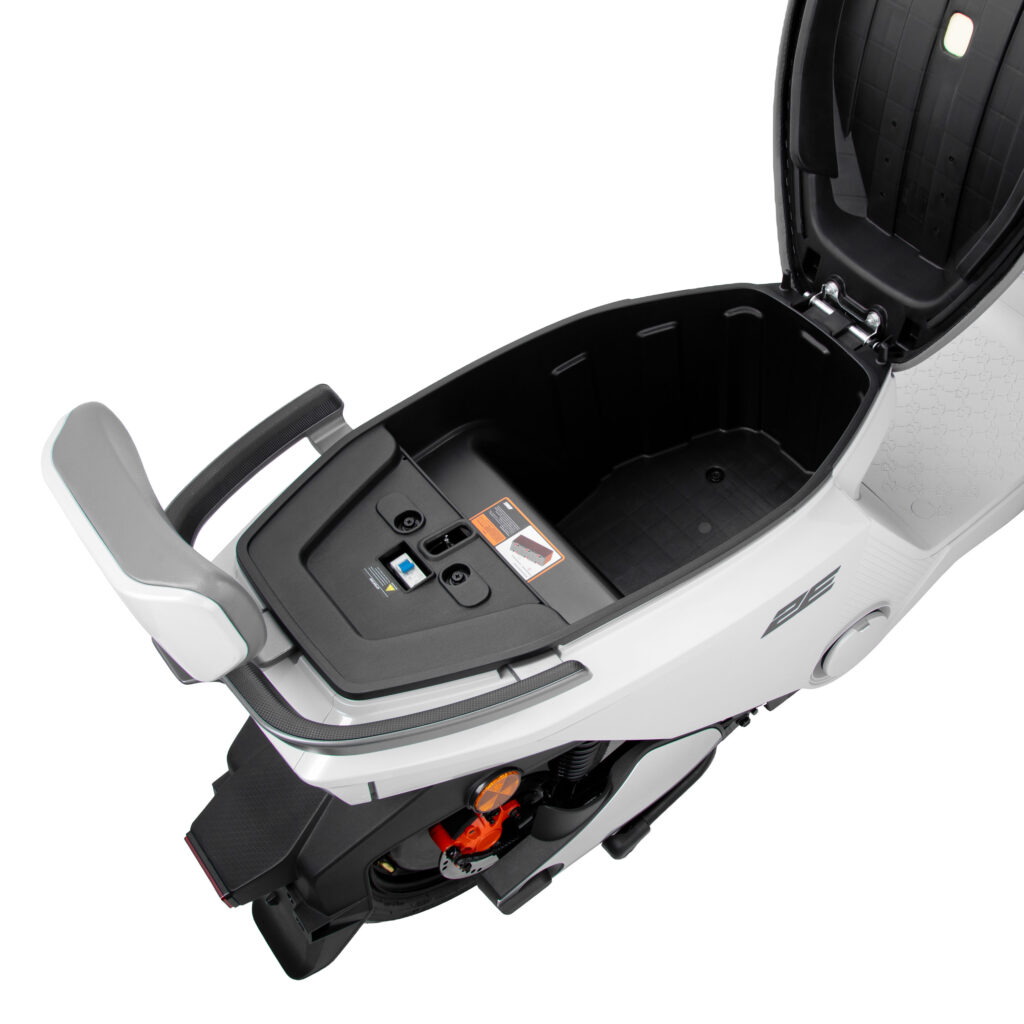 Electric scooter  2E S90, white