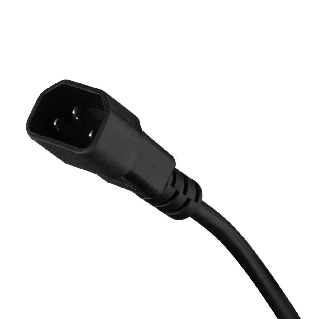 Удлинитель сетевой 2E 3xТип F, 1xC14, 3×1мм кв, 10A, 1м, черный