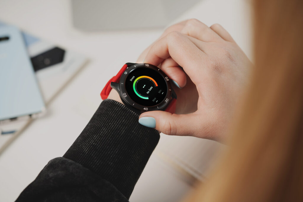 2E Smartwatch Motion GT2 47mm, 1.32″, 360×360, BT 5.2, Black-red + green strap