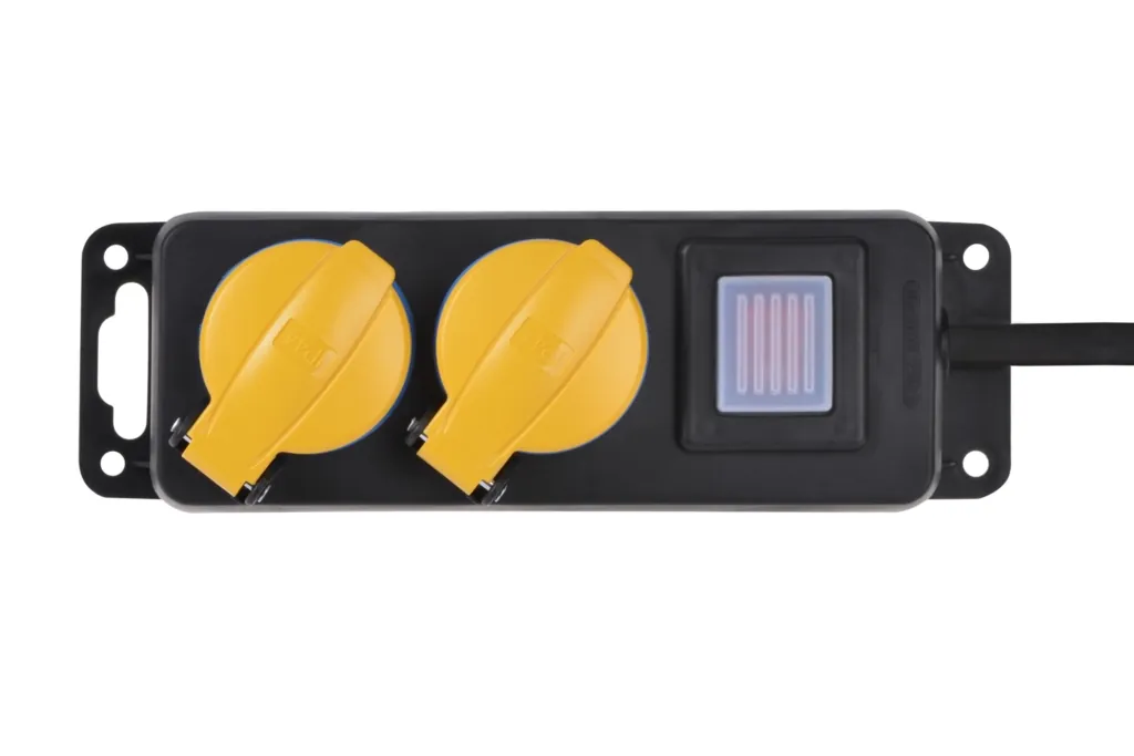 Surge protector 2E with 2 sockets and a switch, IP44, 3G1.5, 3m, black