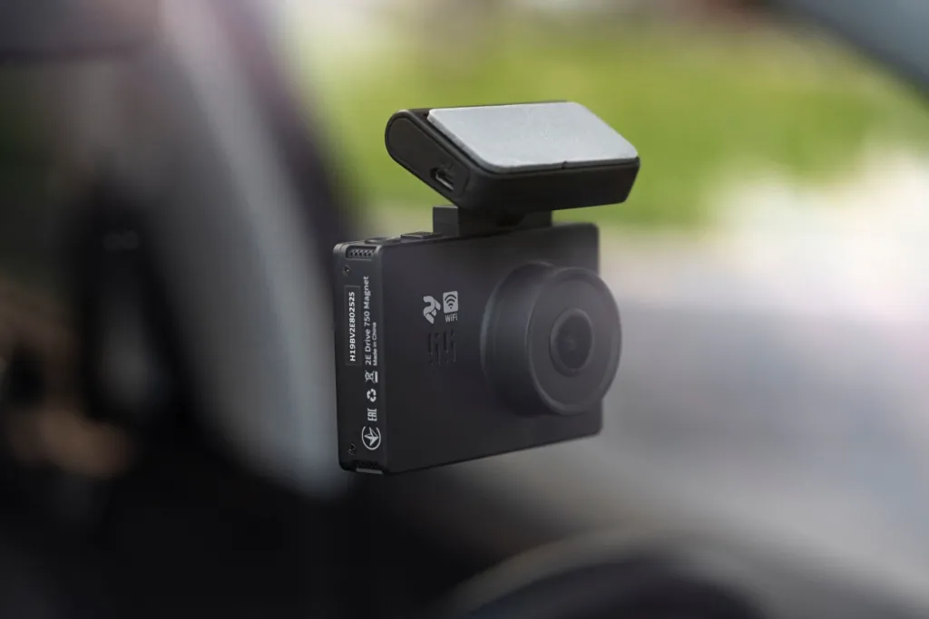 Відеореєстратор 2E-Drive 750 Magnet