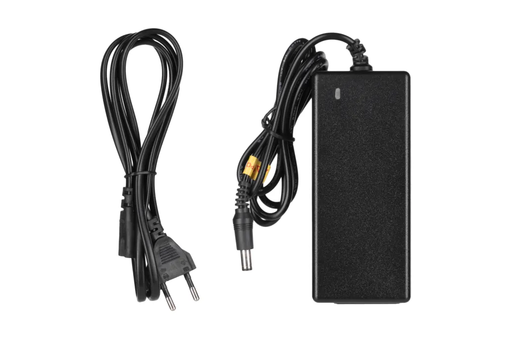 Switch 2E PowerLink SP401F 5xFE (4x FE PoE, 1xFE Uplink, 50W), unguided