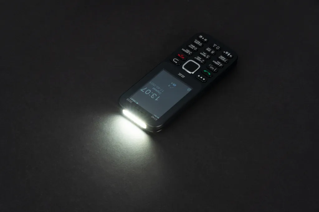 2E Мобільний телефон E240 2020 2SIM Black