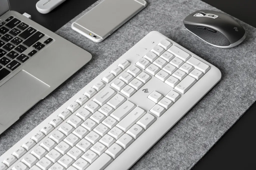 Клавиатура 2E KS220 WL White