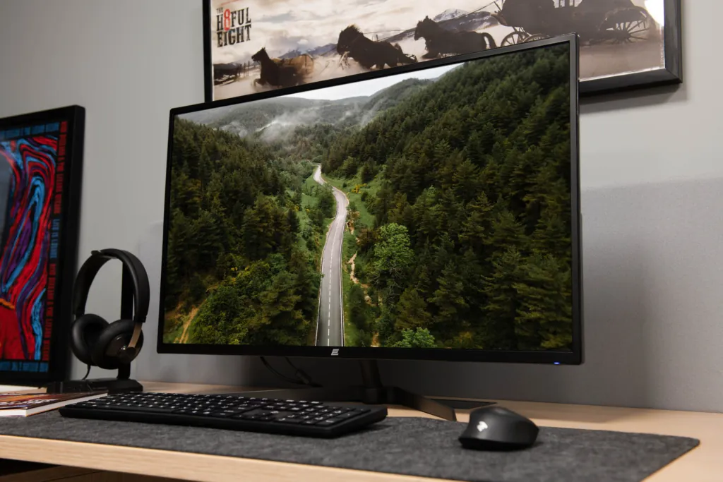 Monitor 2E C3220B Black