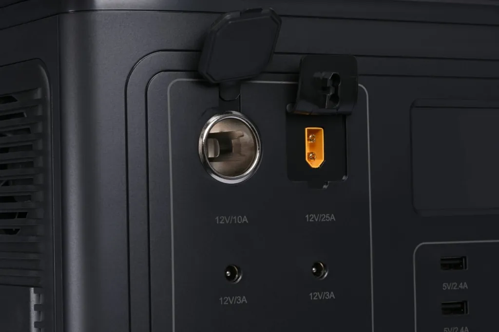 Портативная зарядная станция 2Е 2000W BS006
