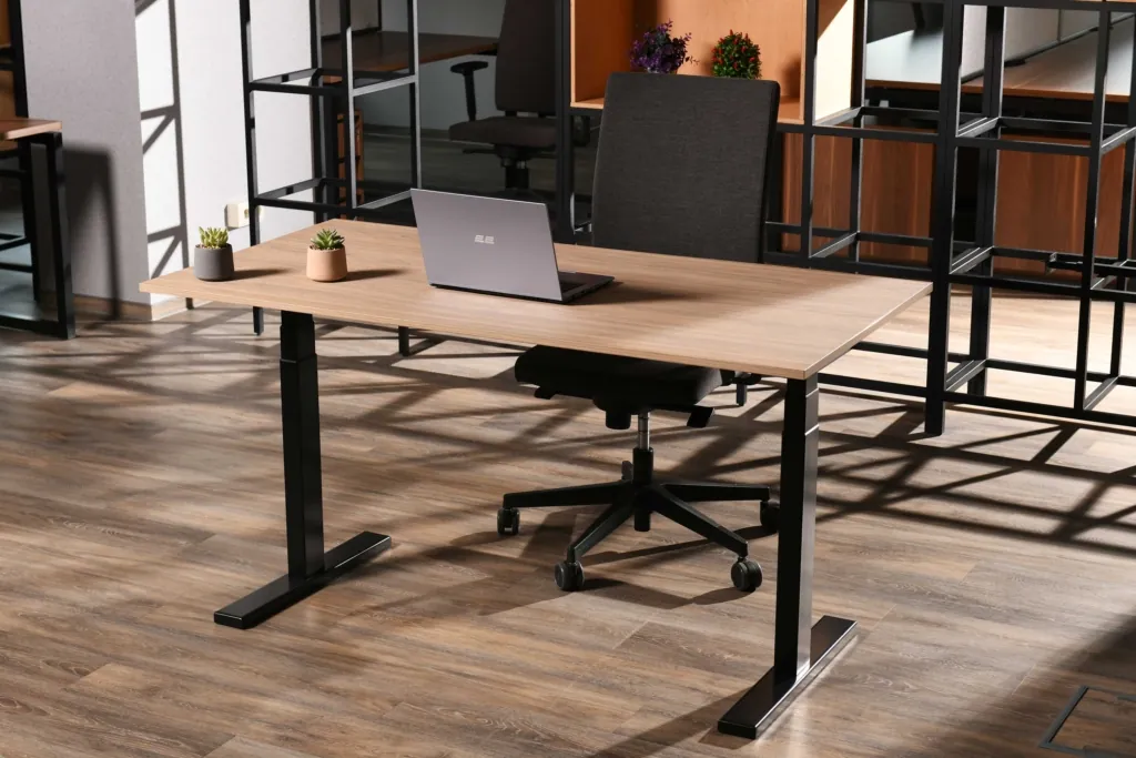 2E Computer table CE150WYLOW-MOTORIZED, height adjustment, electric motor 220V, 62/128×150х75cm, Wood Yellow