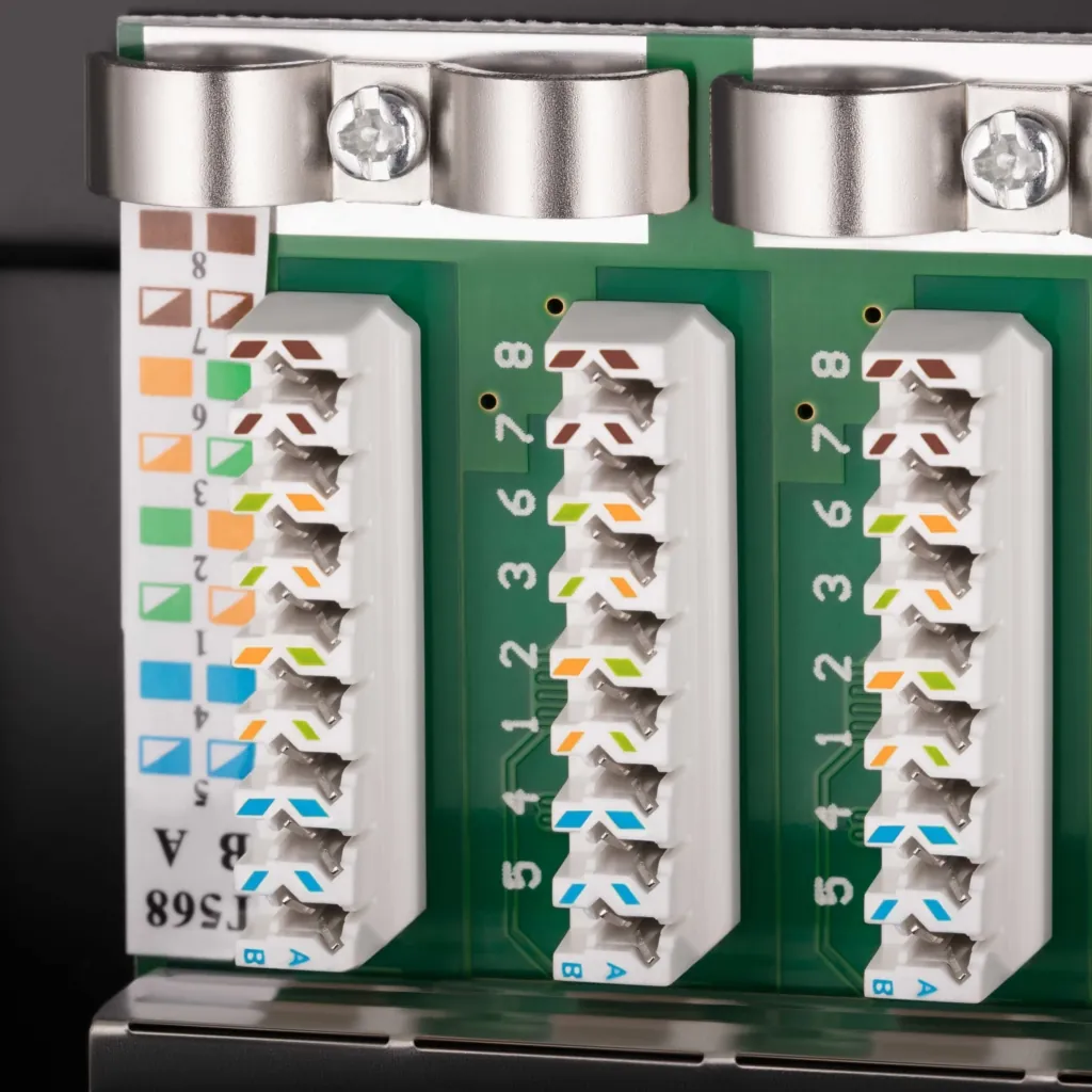patch panel 2Е  FTP cat 5e 24port