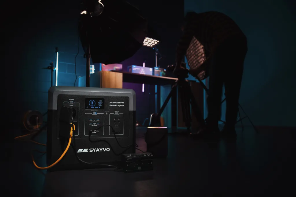 Портативная электростанция 2Е Syayvo 2400 Вт, 2560 Втч, WiFi/BT, параллельное подключение, быстрая зарядка