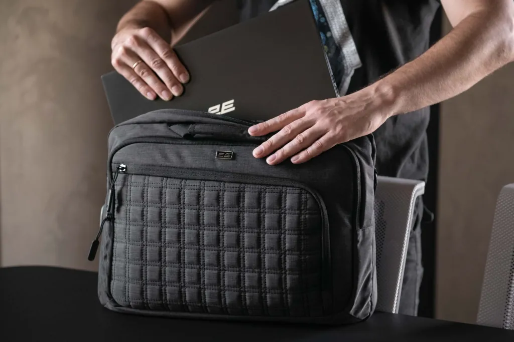 2E Laptop Imaginary 15.6″ NL57AU-15UA29-W11H8