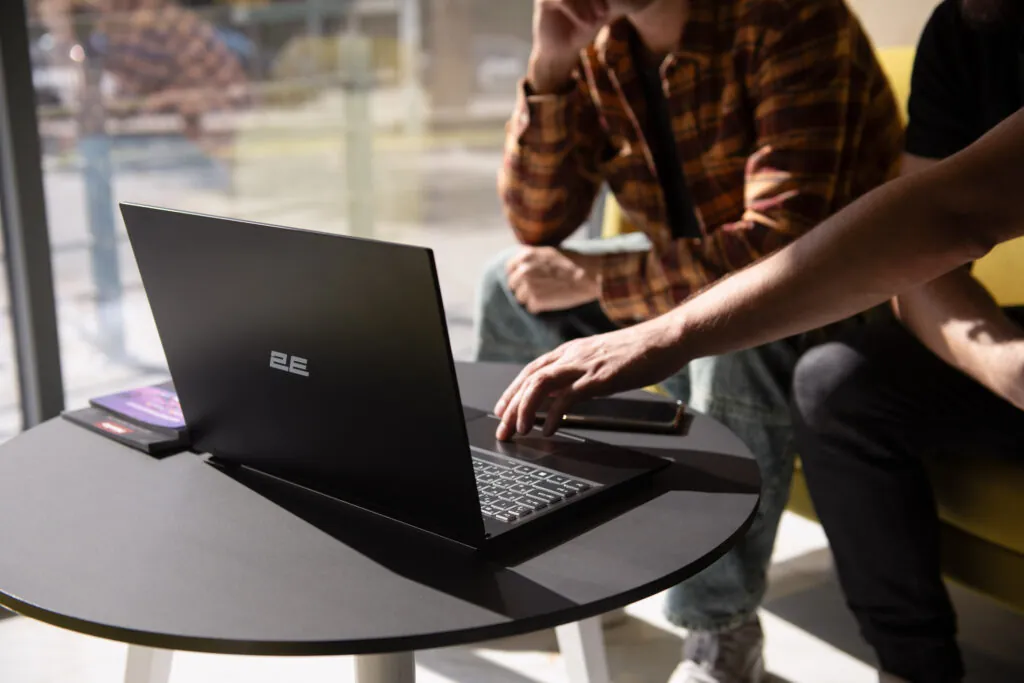 2E Notebook Imaginary 15.6″ FHD IPS AG, Intel i5-1335U, 8GB, F256GB, UMA, Win11PE, Black