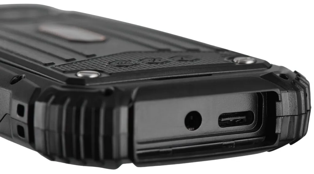 Мобильный телефон 2E R240 2025 2.4″ 2SIM, 2500мА•ч, черный